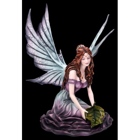Fairy-Collects water