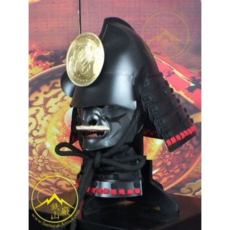 Samurajská Helma Momonari Kabuto